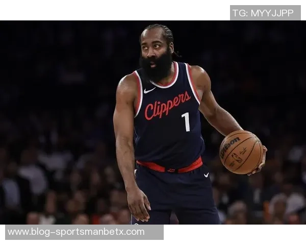 哈登深感失望强调球队需提升纪律性以避免错失胜利机会 哈登深感失望强调球队需提升纪律性以避免错失胜利机会